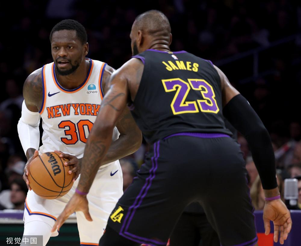 步摆脱低迷 步摆脱低迷