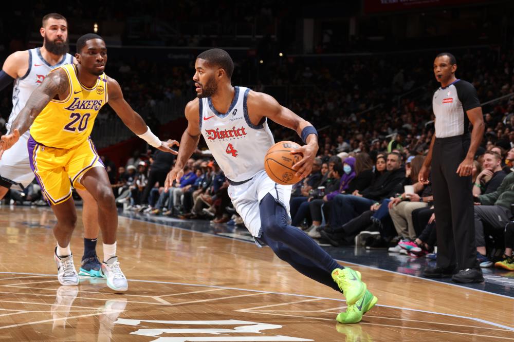 队注入了强 队注入了强