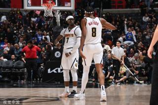 与更真实的 与更真实的